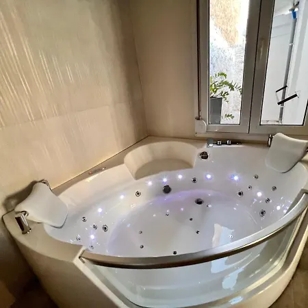 Perla Coco Jacuzzi Χανιά