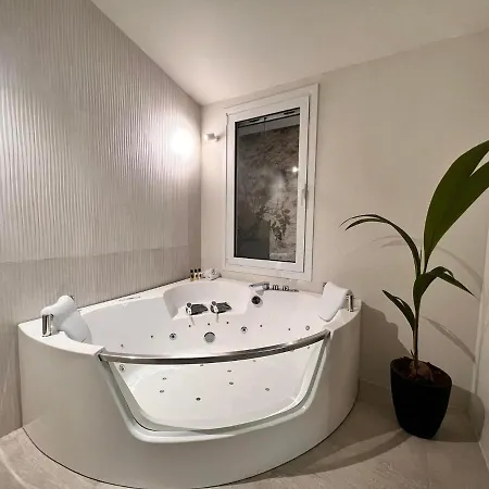 Perla Coco Jacuzzi Διαμέρισμα